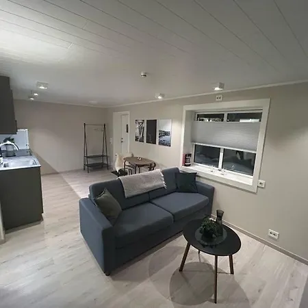 Cozy Near The Center And Nature