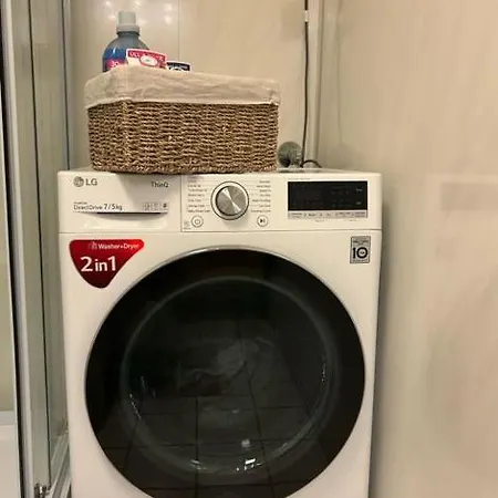 Cozy Near The Center And Nature Apartment