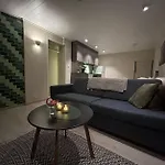 アパート Cozy Near The Center And Nature